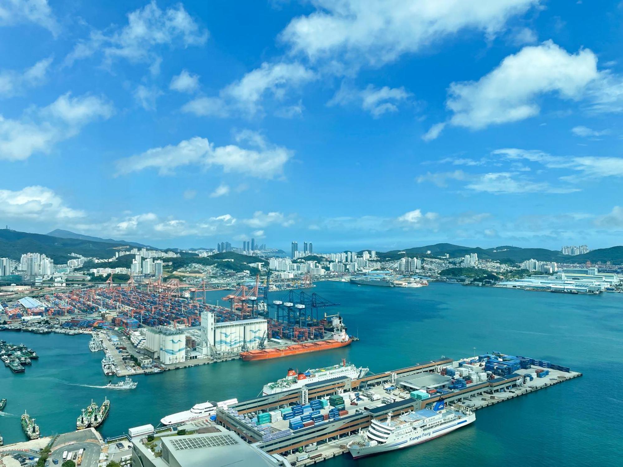 Brown Suites Busan Station Kültér fotó